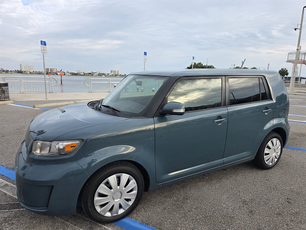 2008 Scion xB's photo